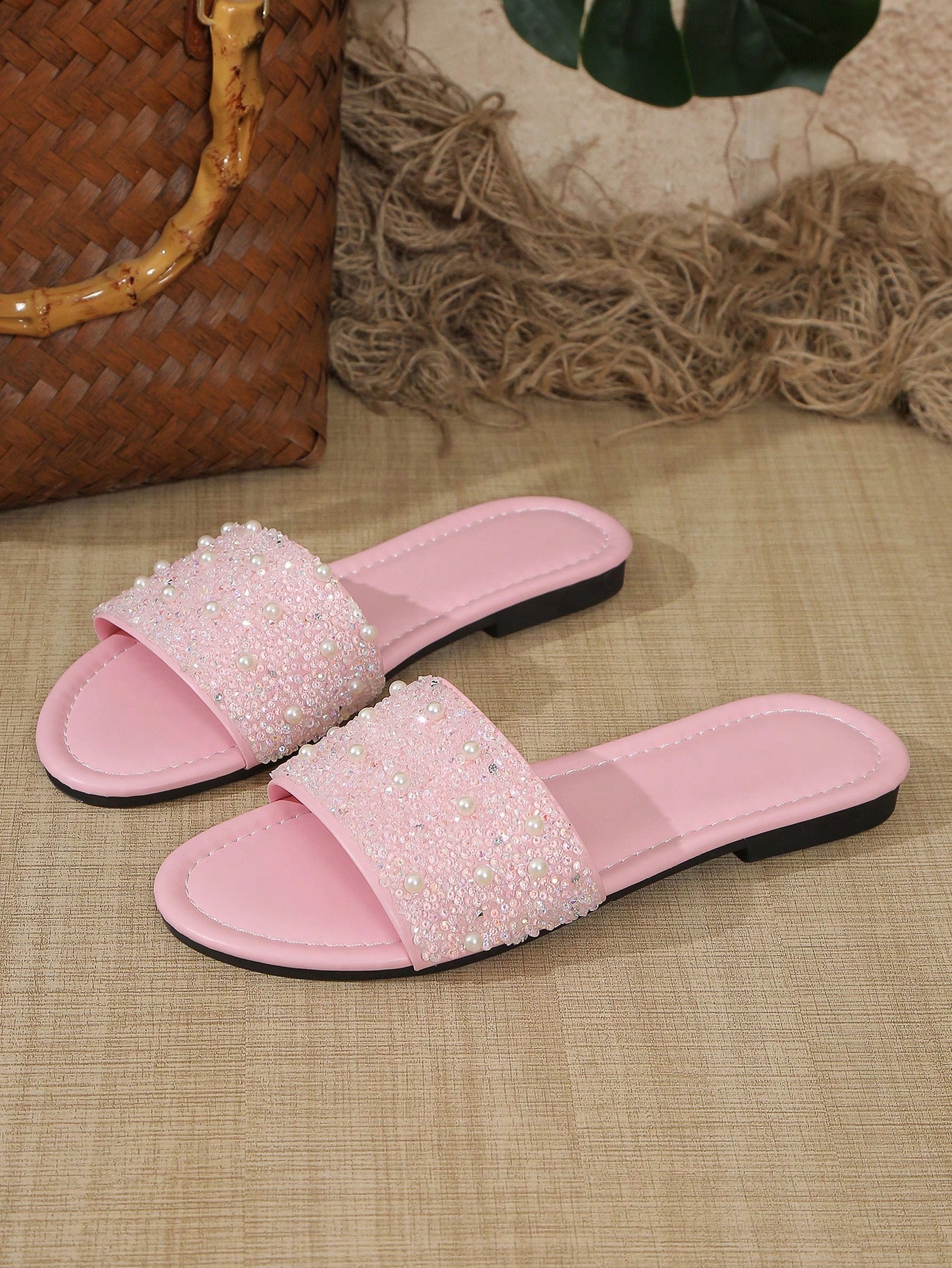 In Baby Pink Women Flat Sandals