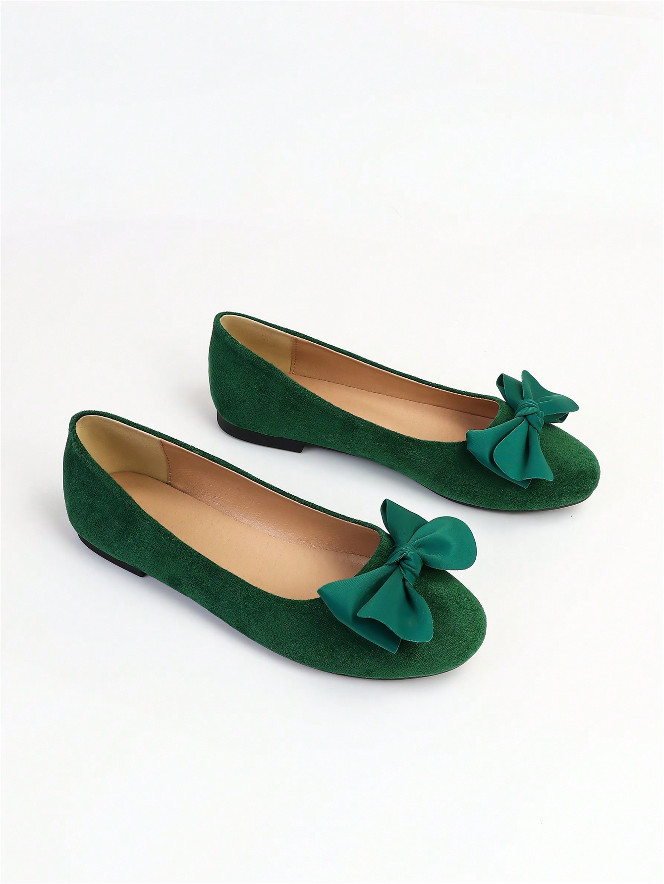 In Green Women Flats