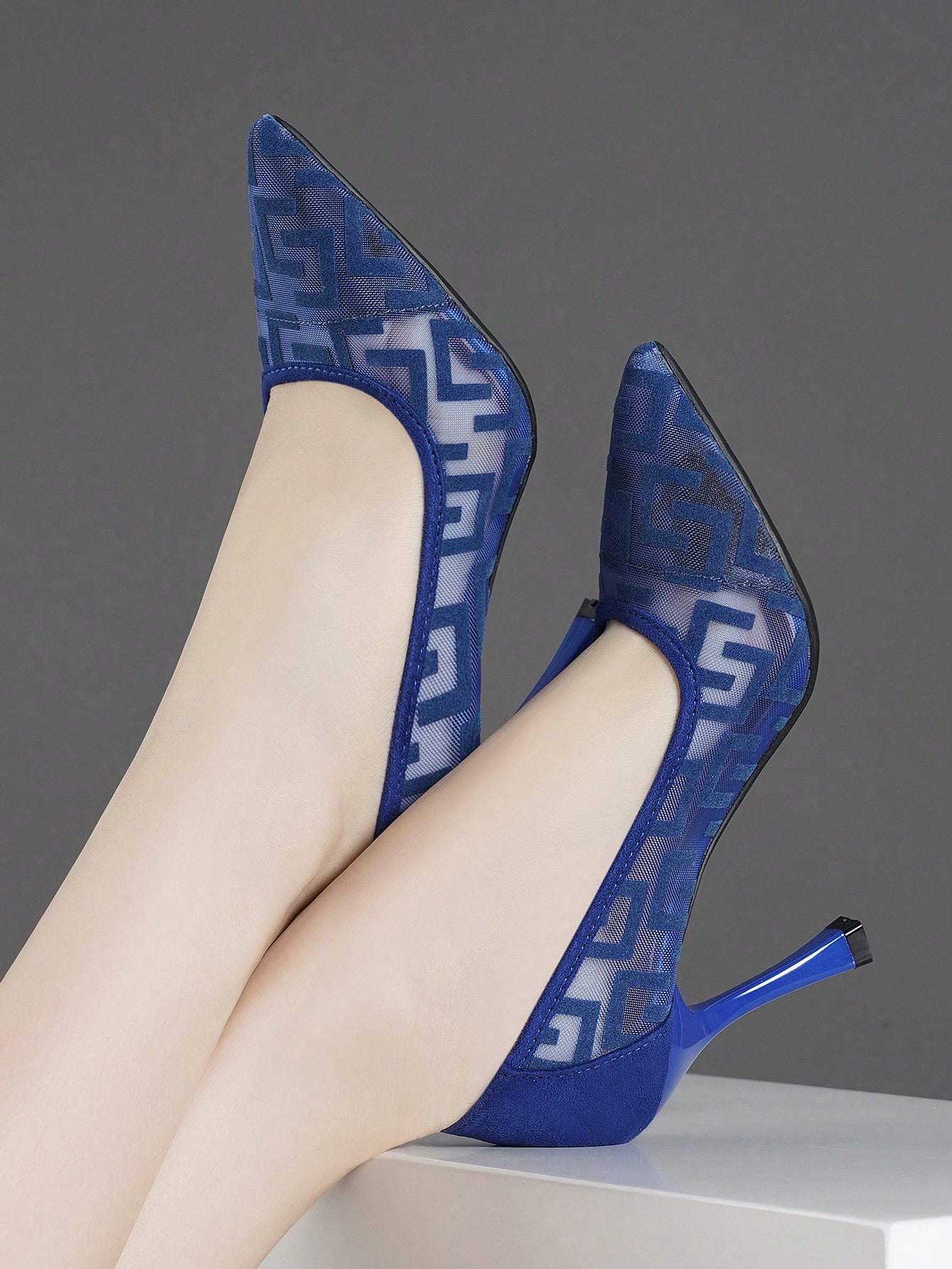 In Navy Blue Women Pumps