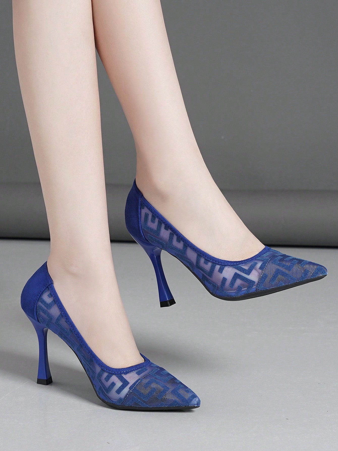 In Navy Blue Women Pumps