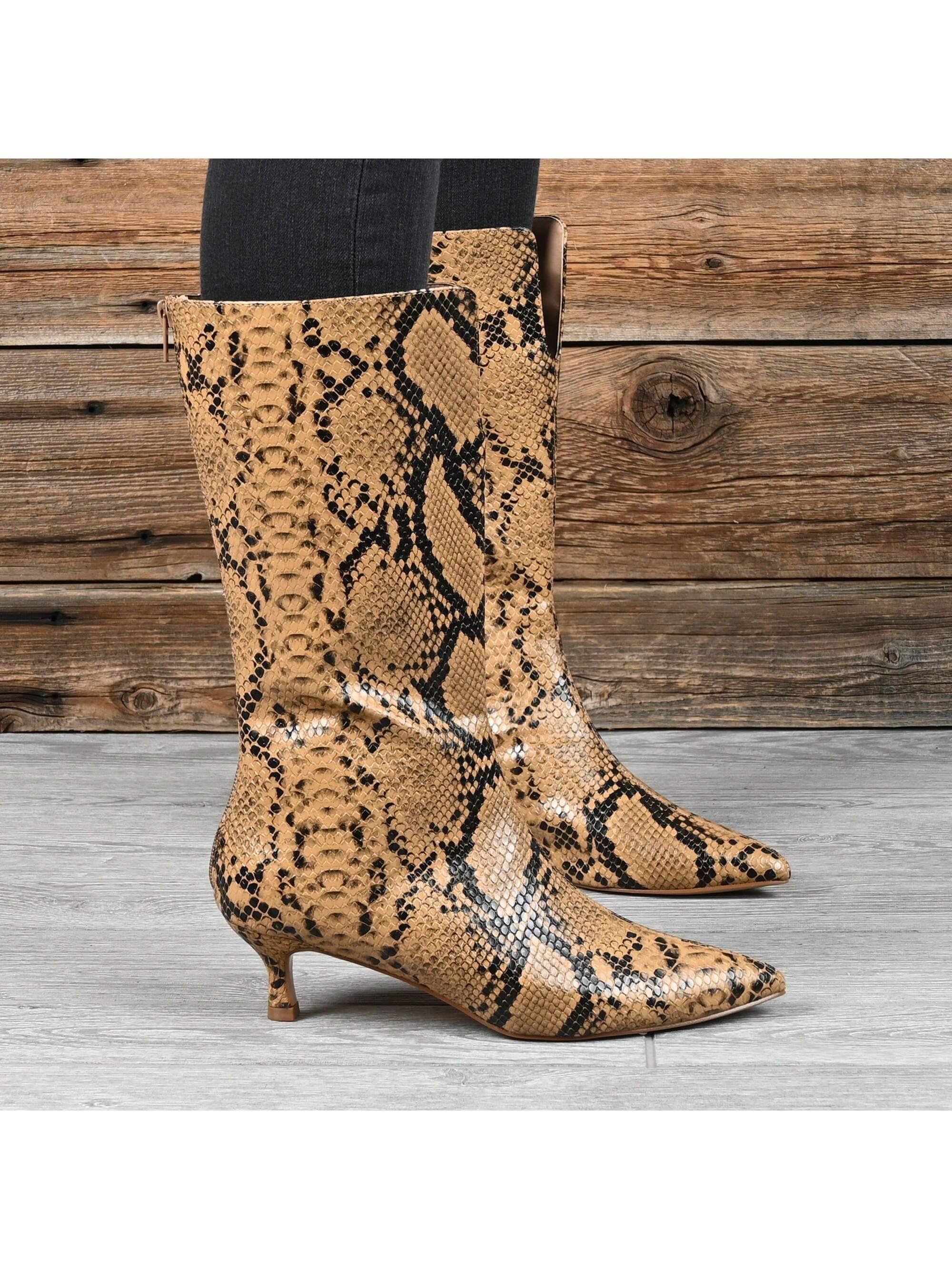 In Brown Women Mid-Calf Boots