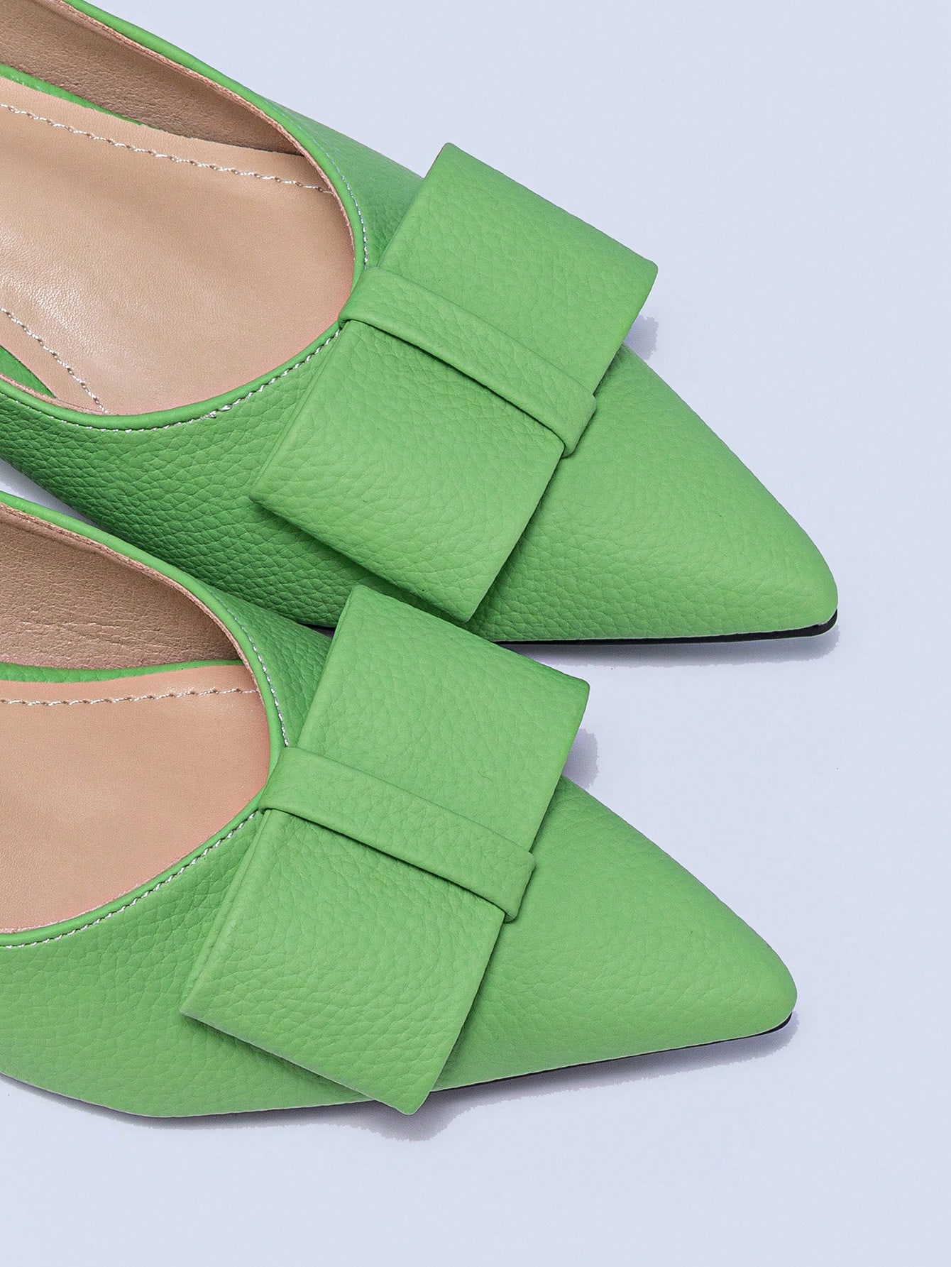 In Green Women Flats