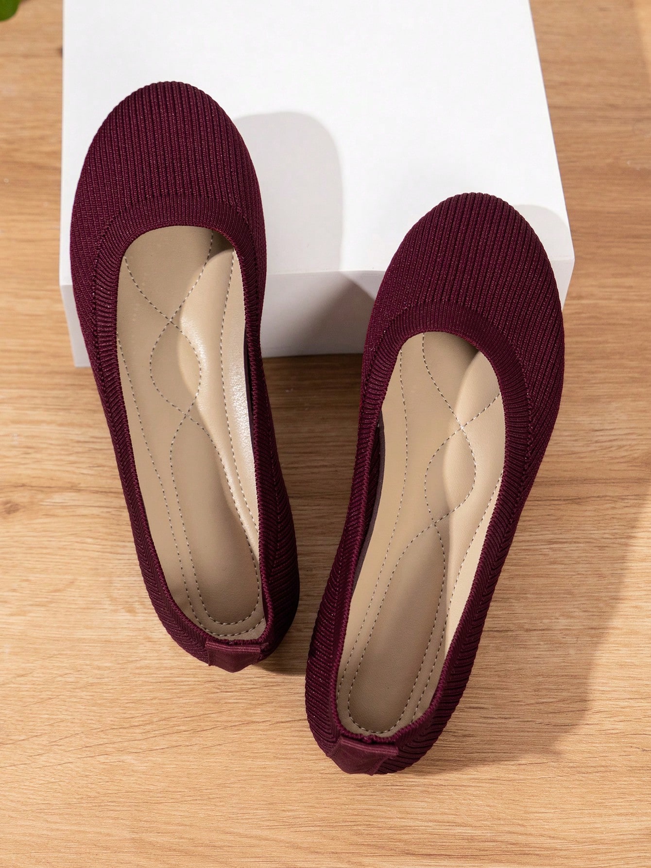 In Burgundy Women Flats