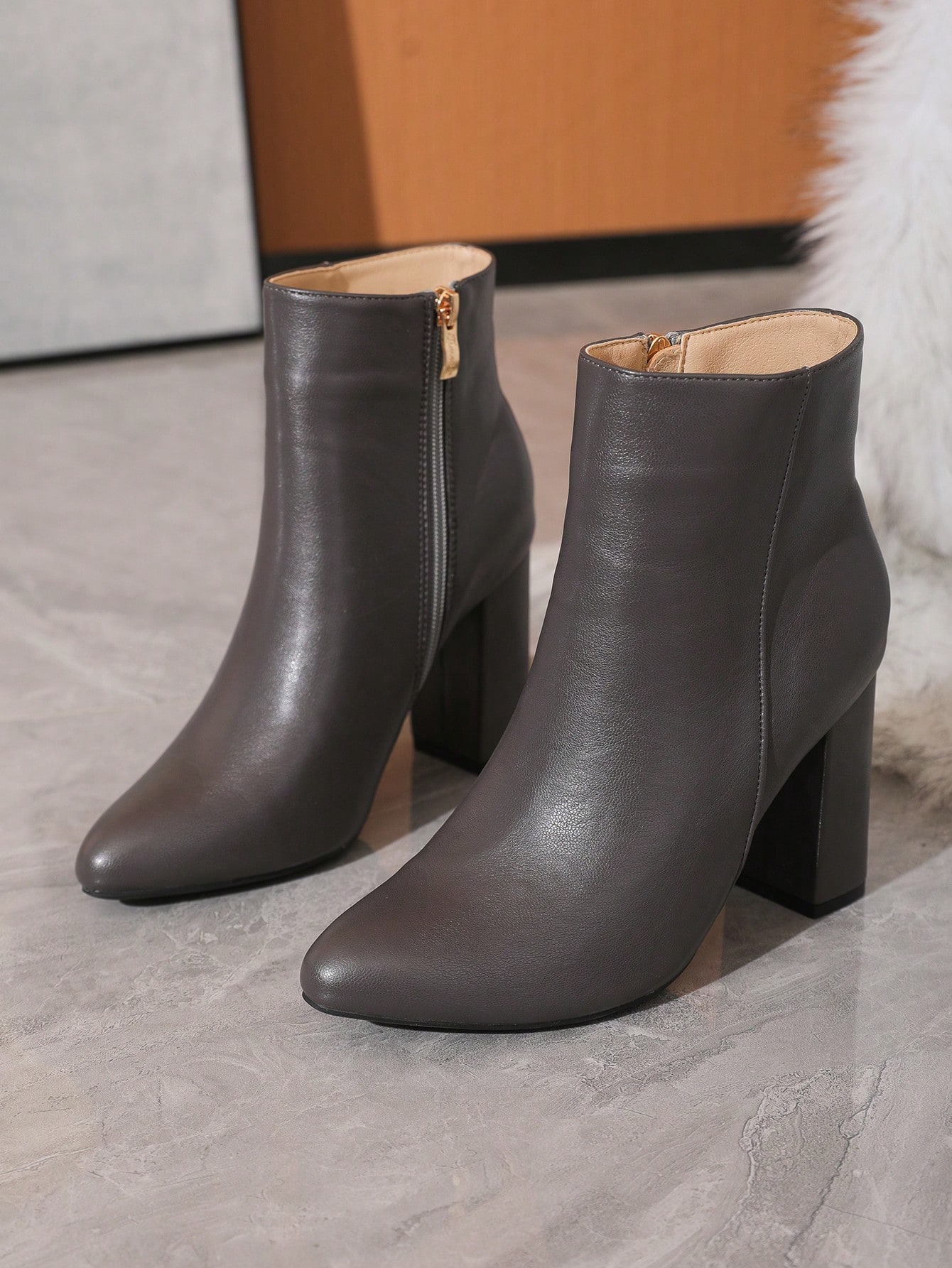 In Grey Women Ankle Boots & Booties