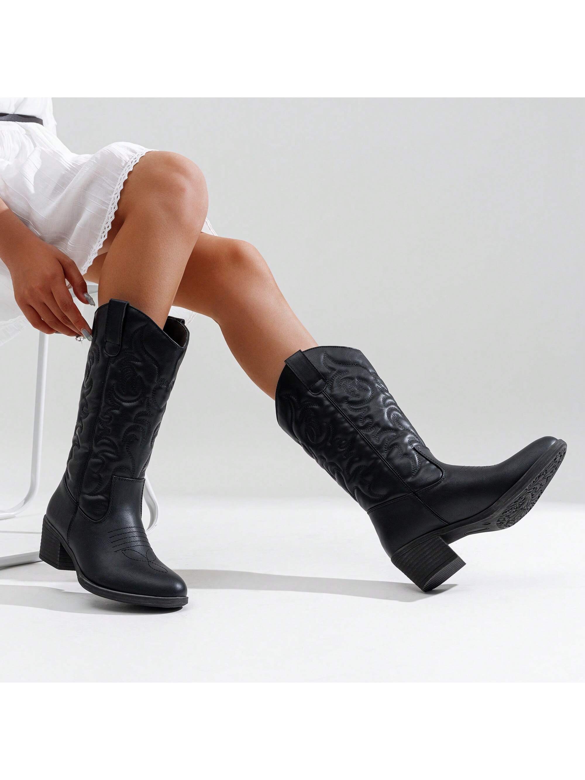 In Black Women Mid-Calf Boots