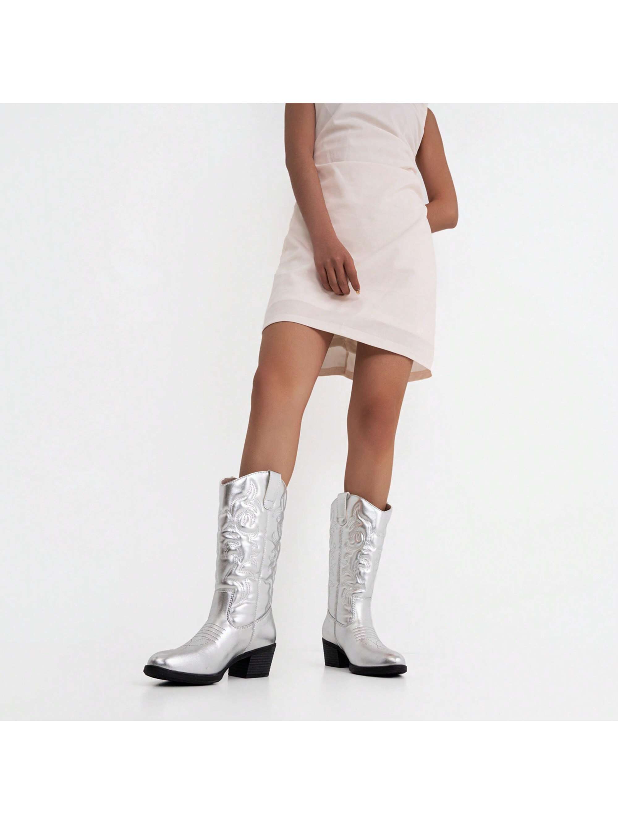 In Silver Women Fashion Boots